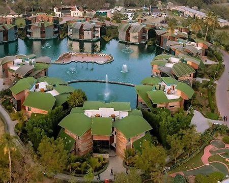 Neonz Resort & Club Ānand Esterno foto